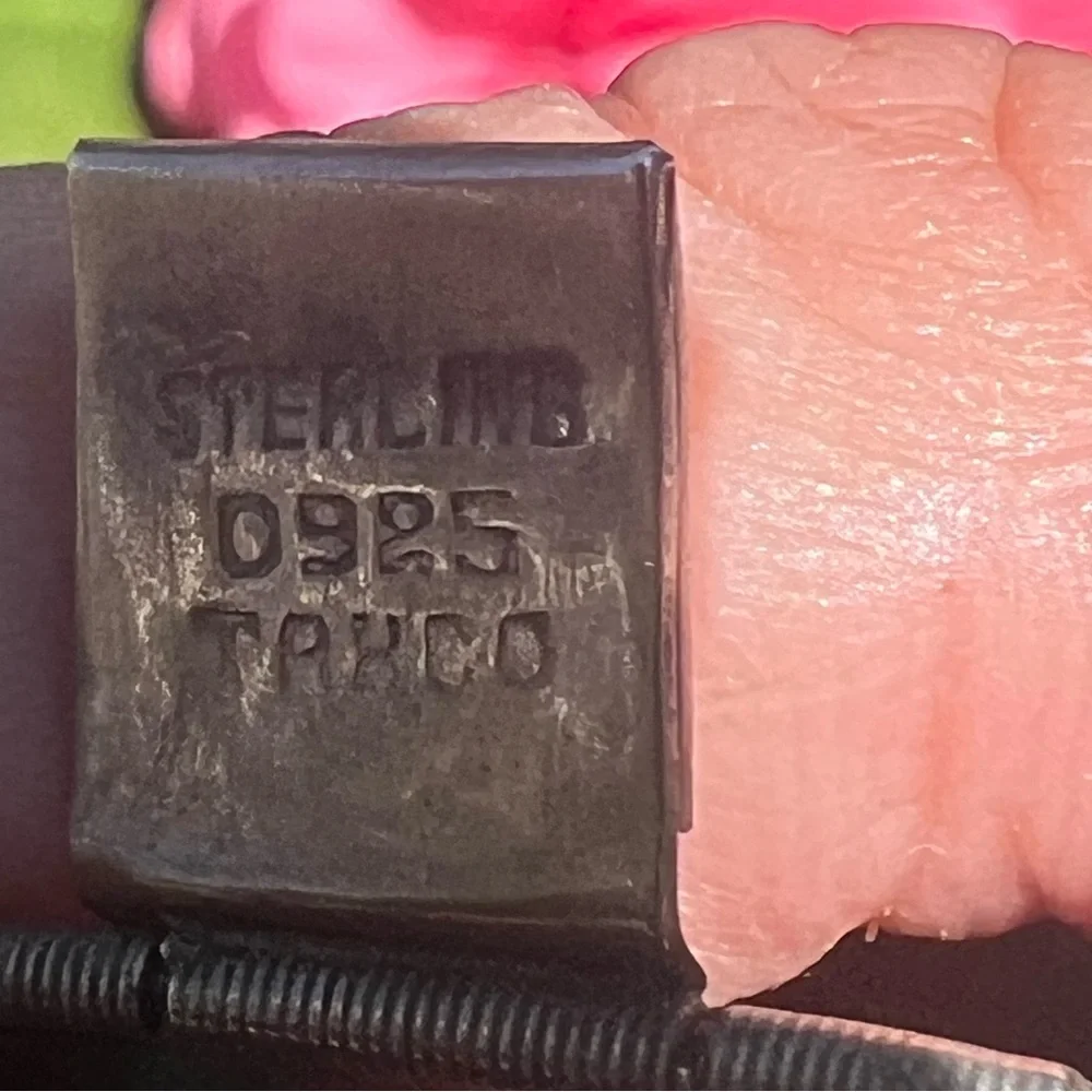 Taxco Sterling Silver and Iridescent Bracelet, Chunky, Marked 925. Nice Weight - Picture 11 of 14